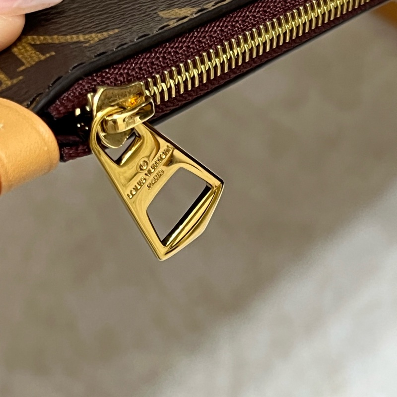 LV louisvuitton M46203 CarryAll PM 經典老花-20