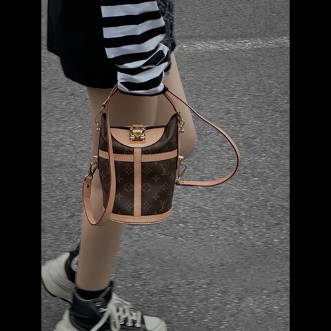 LV路易威登Duffle系列老花薯條包