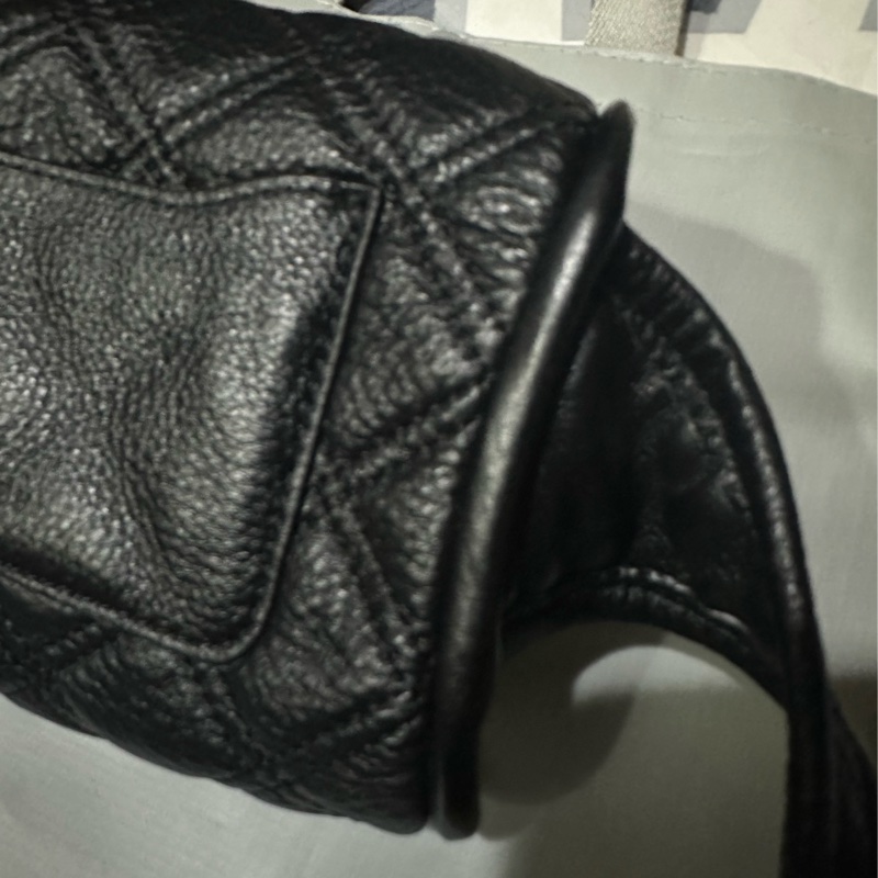 Marc Jacobs 黑色皮革The Status 腰包-7