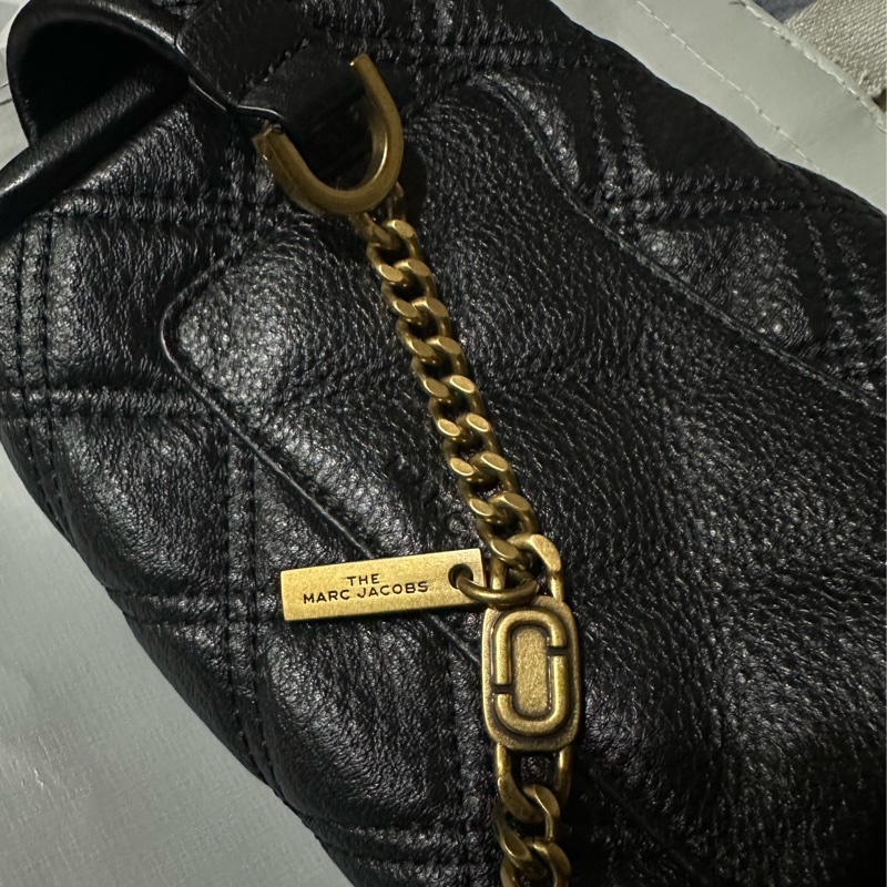 Marc Jacobs 黑色皮革The Status 腰包-10