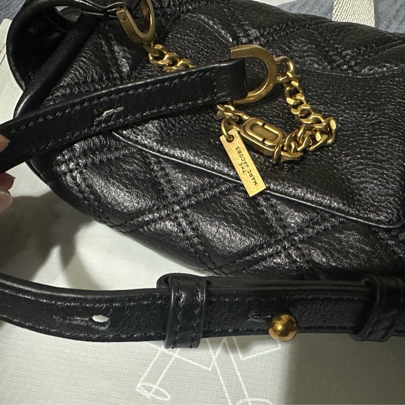 Marc Jacobs 黑色皮革The Status 腰包-15