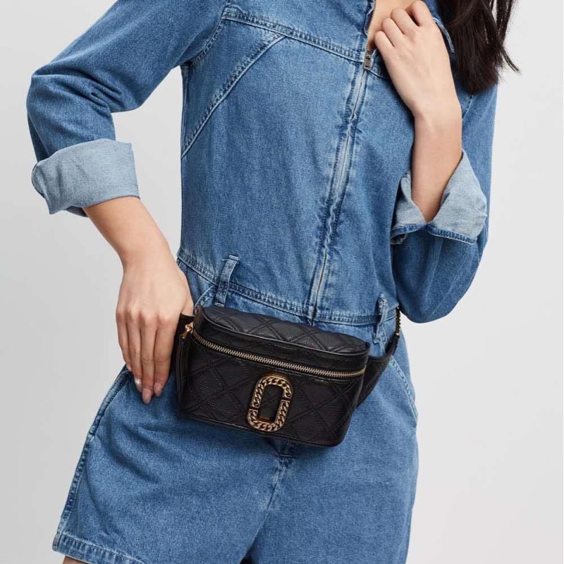 Marc Jacobs 黑色皮革The Status 腰包-27