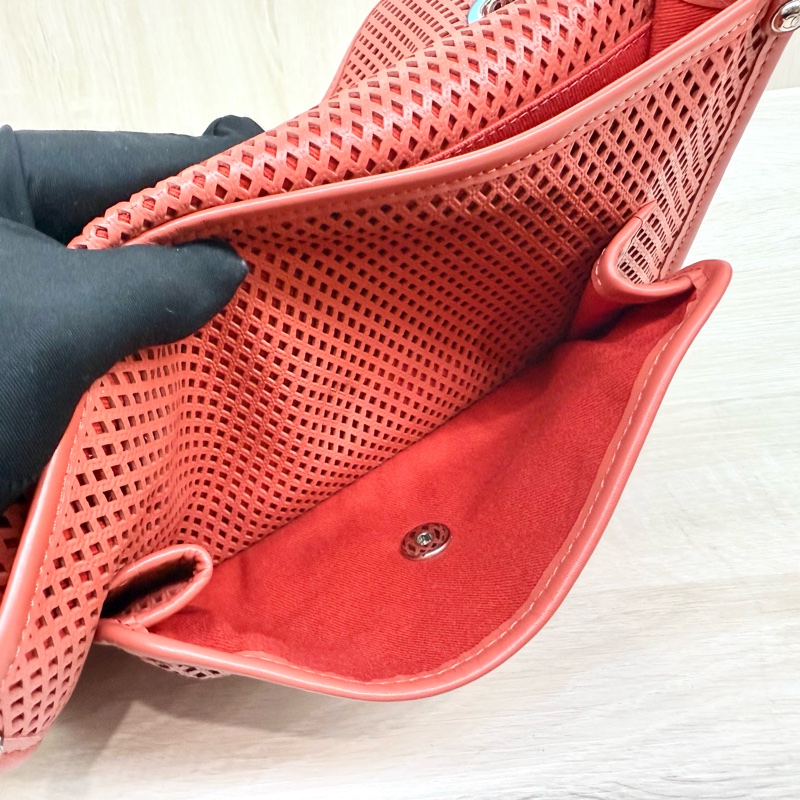 CHANEL橘牛皮Up In The Air口蓋包A67652-8