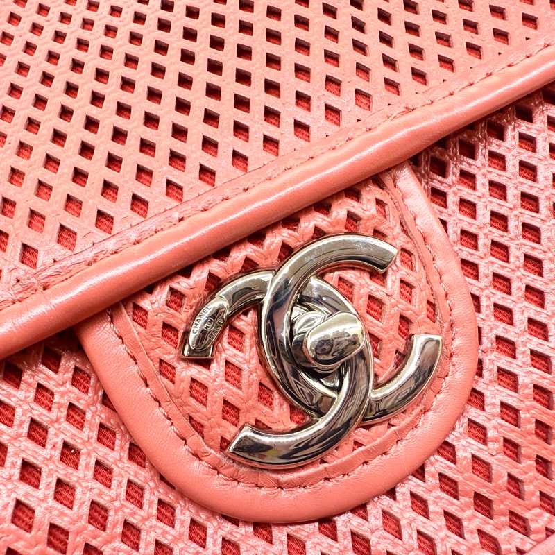 CHANEL橘牛皮Up In The Air口蓋包A67652-16