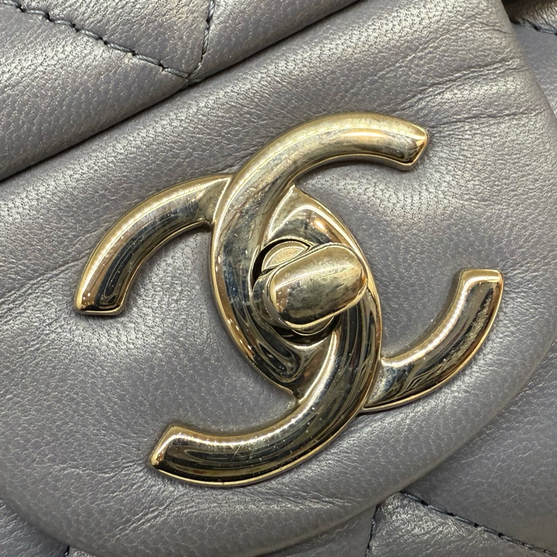 chanel薰衣草紫小羊皮菱格銀鍊coco33cmMAIX-21