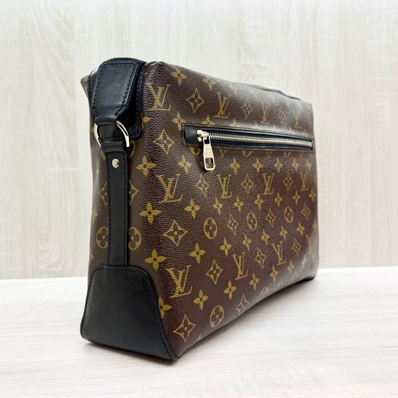 LV原花拼黑色皮革Macassar Torres拉鍊側背包M40387-3
