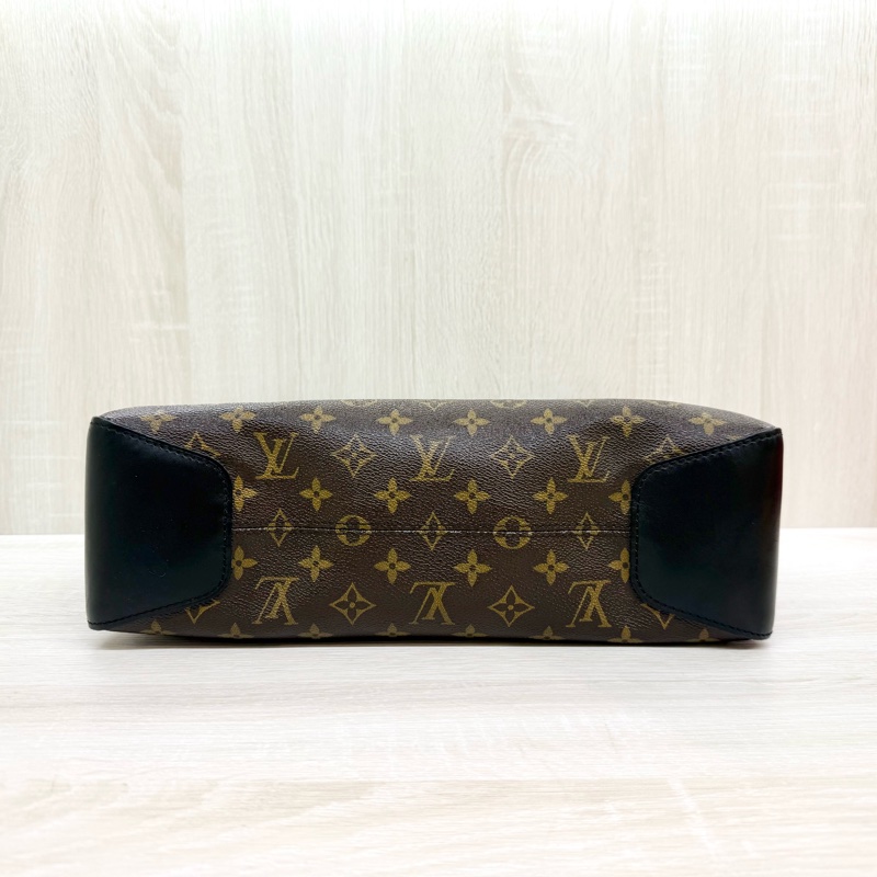 LV原花拼黑色皮革Macassar Torres拉鍊側背包M40387-4