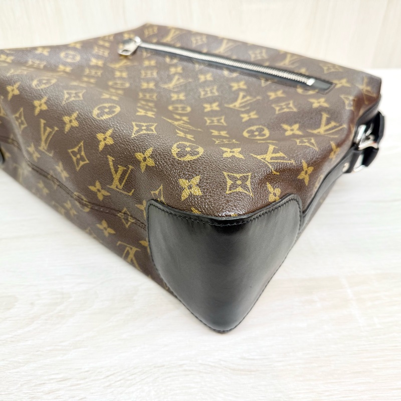 LV原花拼黑色皮革Macassar Torres拉鍊側背包M40387-10