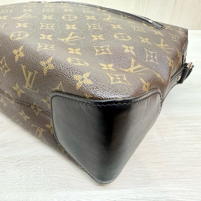 LV原花拼黑色皮革Macassar Torres拉鍊側背包M40387-20