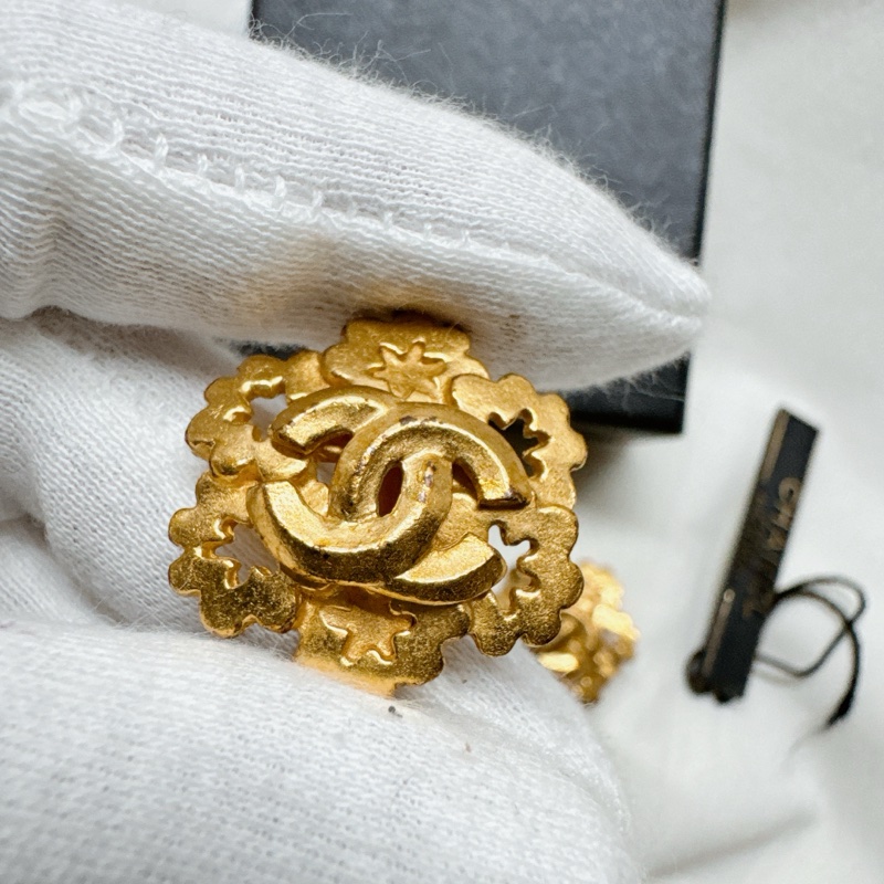 二手正品Chanel香奈兒coco雪花鍍金耳環 香奈兒耳環 香奈兒耳夾 香奈兒珠寶 香奈兒飾品-12