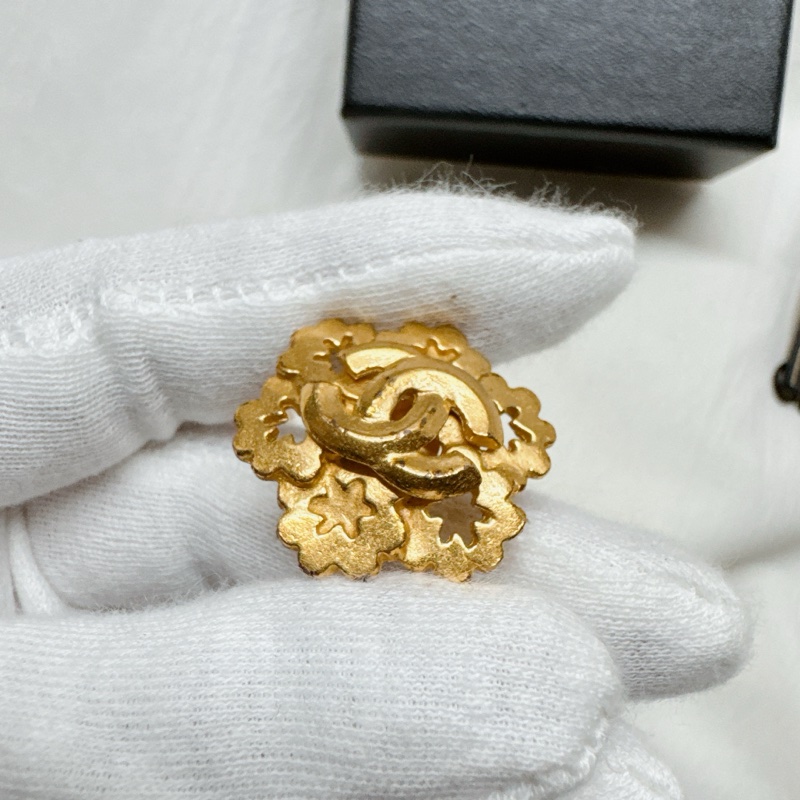 二手正品Chanel香奈兒coco雪花鍍金耳環 香奈兒耳環 香奈兒耳夾 香奈兒珠寶 香奈兒飾品-14