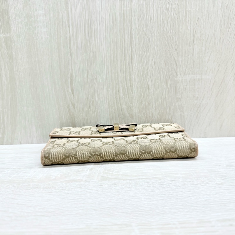 GUCCI皮夾緹花布拚淡粉蝴蝶結造型下蓋雙面長夾-4