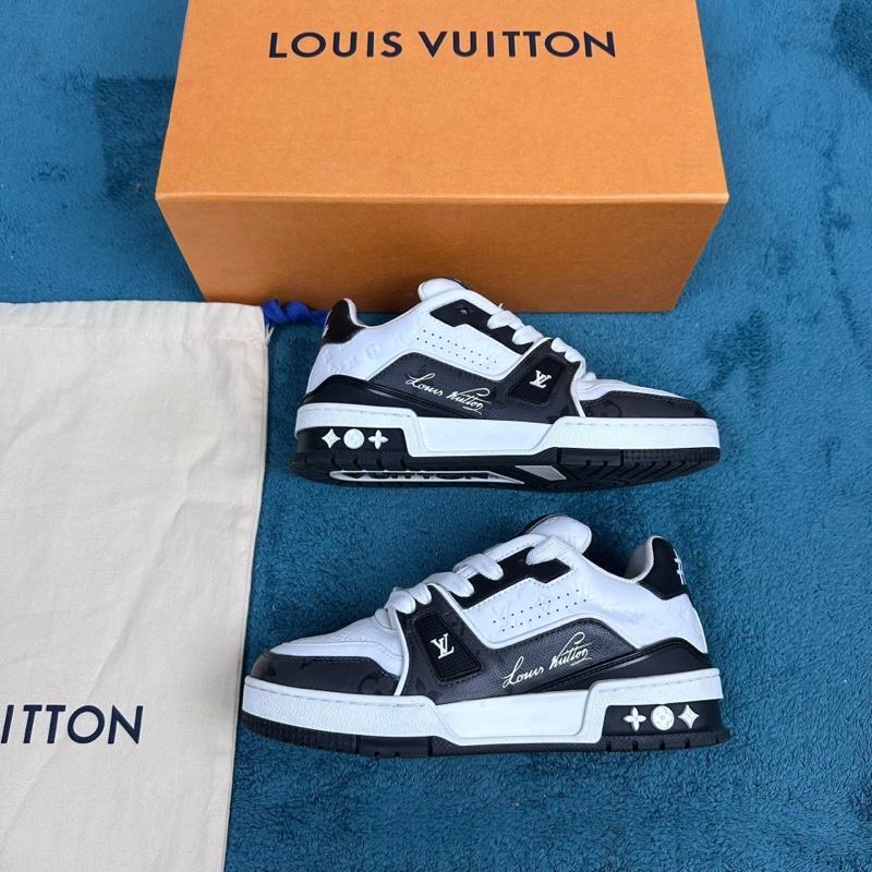 LV路易威登 trainer 浮雕滿印低幫板鞋 黑白熊貓35.5碼-1