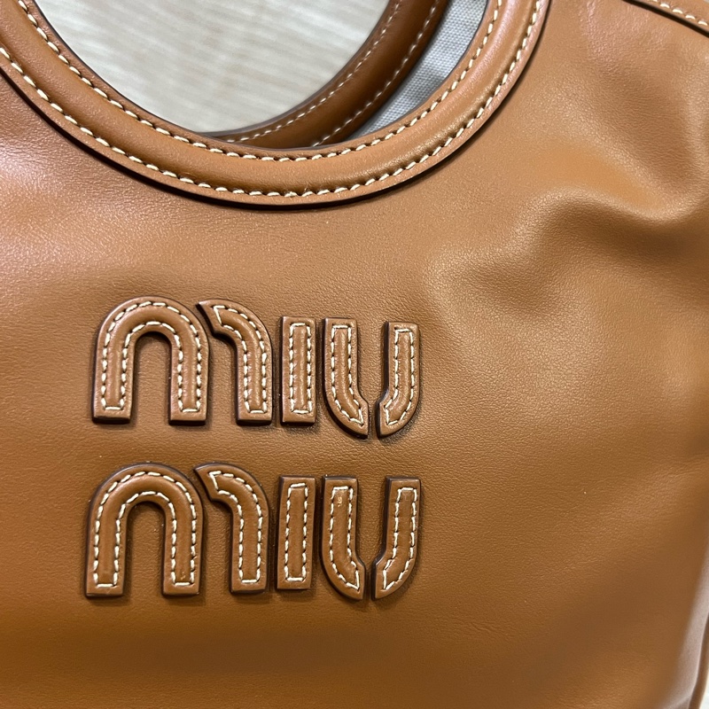 Miumiu 小牛皮菜籃tote ivy 手提/斜背包-20