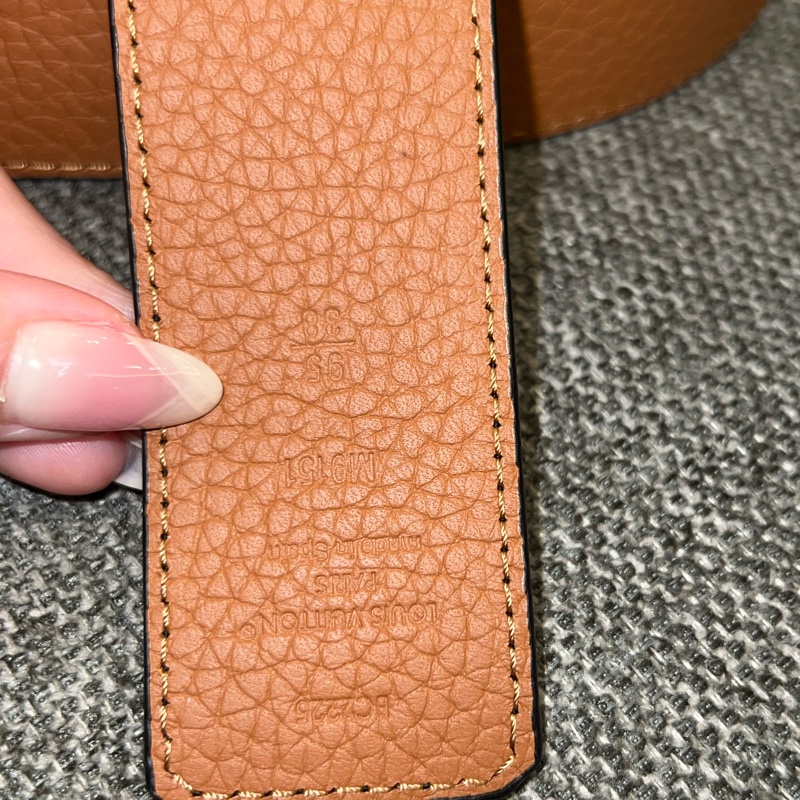LV Louis Vuitton M9151 棕色/黑色 雙面 皮帶-11