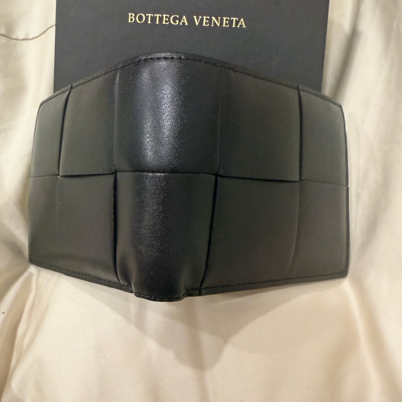 BOTTEGA VENETA(BV)經典編織皮夾-1