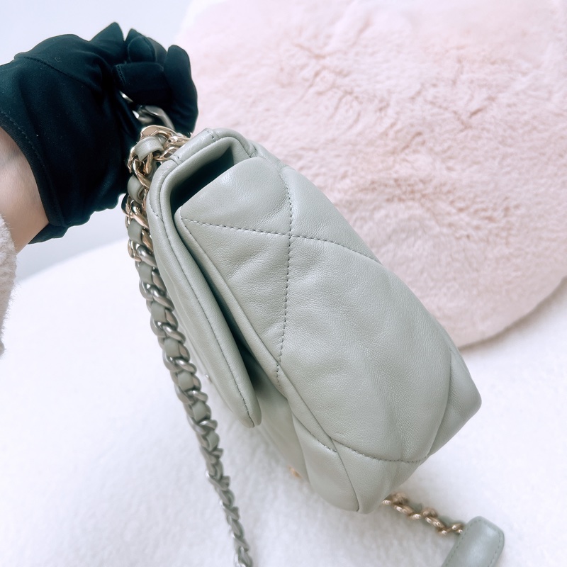 Chanel 19 淺灰色小號-8