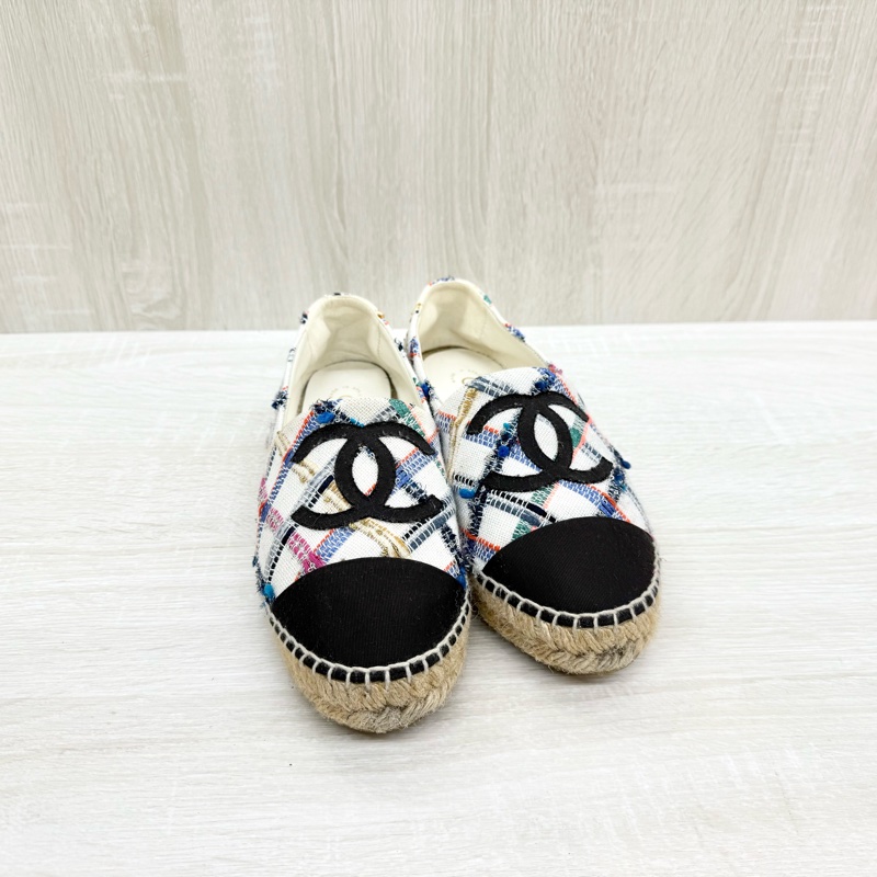CHAENL白底黑雙C彩色編織草編鞋-1
