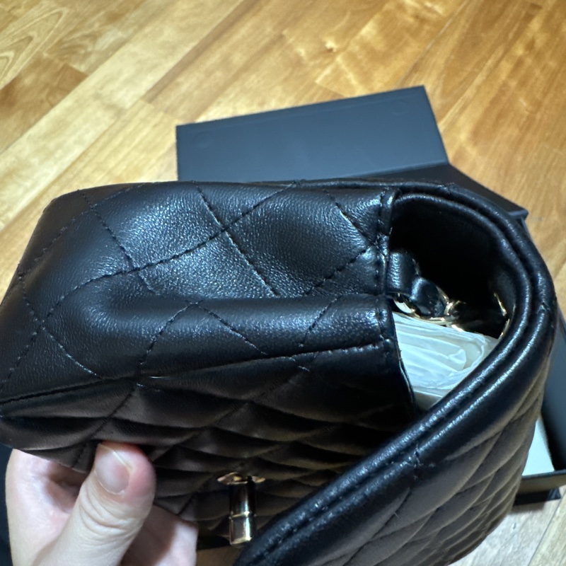 Chanel CF Mini 20cm 黑色小羊皮淡金扣-13