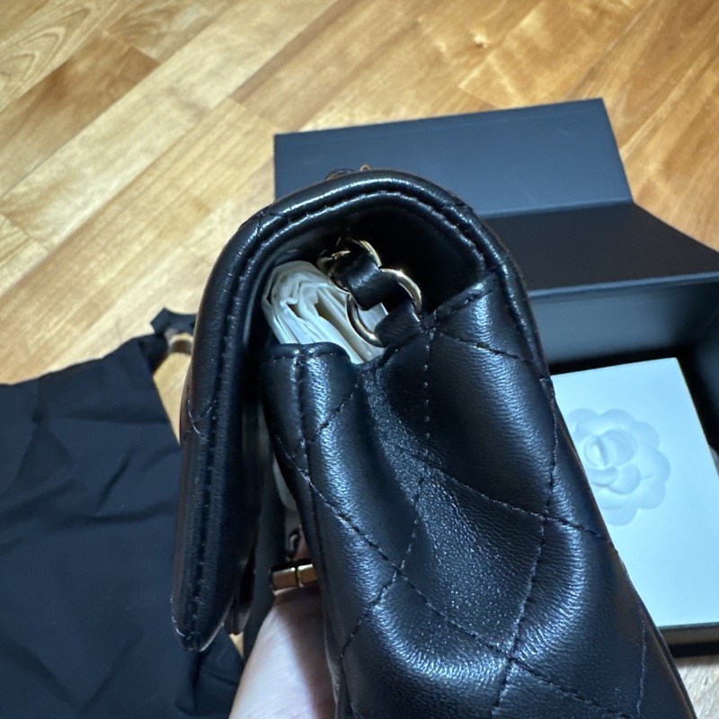 Chanel CF Mini 20cm 黑色小羊皮淡金扣-15
