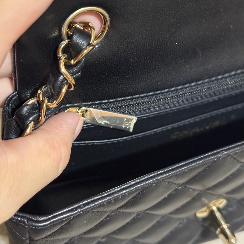 Chanel CF Mini 20cm 黑色小羊皮淡金扣-18