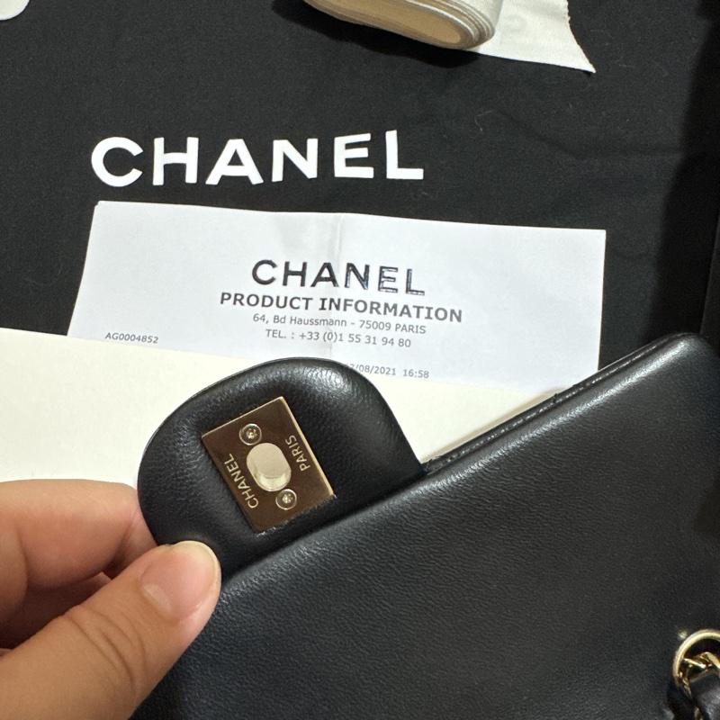 Chanel CF Mini 20cm 黑色小羊皮淡金扣-21