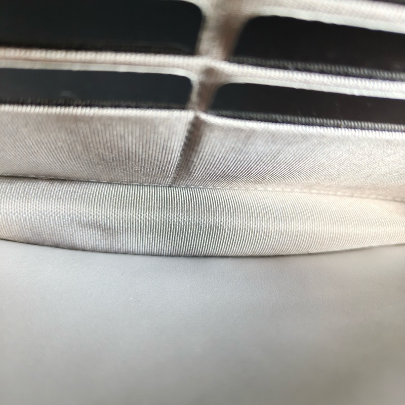 🌷有購證！全新芯片款！Chanel 香奈兒 WOC 淺灰色 銀扣羊皮-6