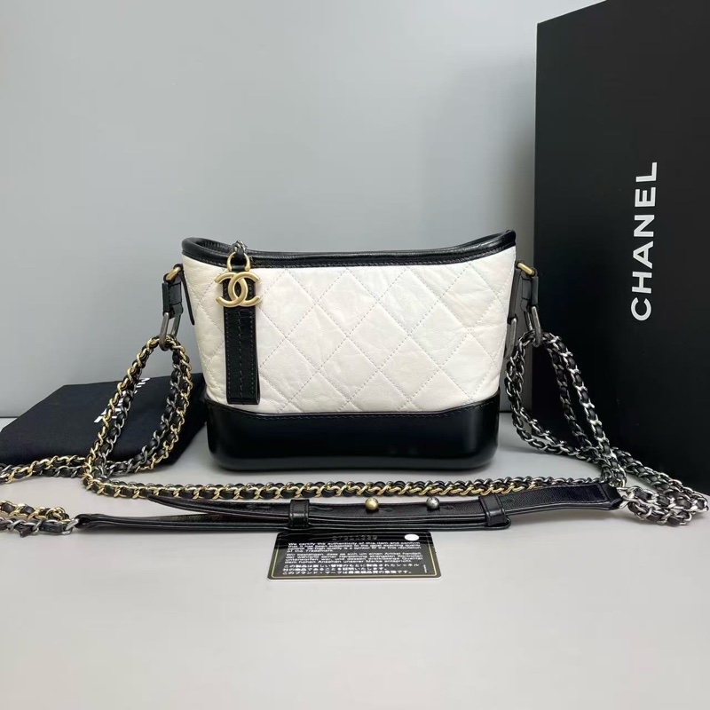 Chanel 香奈兒 Gabrielle 流浪包 黑白拼色 小號-1