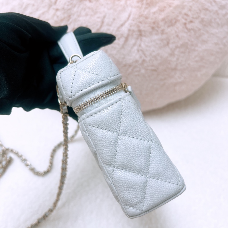 Chanel lp 淺灰色手柄長盒子/化妝包-2