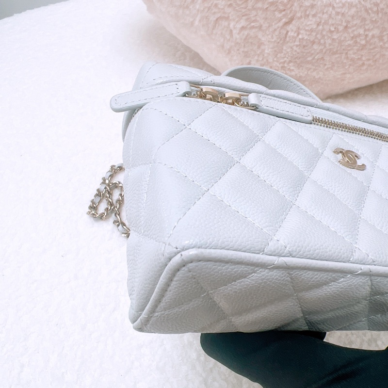 Chanel lp 淺灰色手柄長盒子/化妝包-7