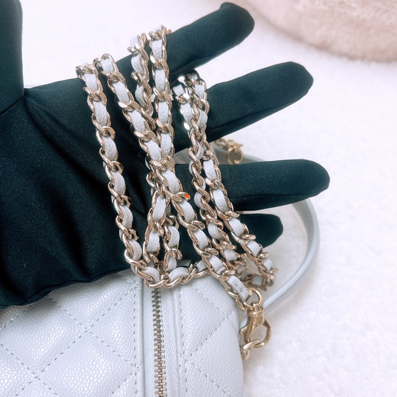 Chanel lp 淺灰色手柄長盒子/化妝包-9