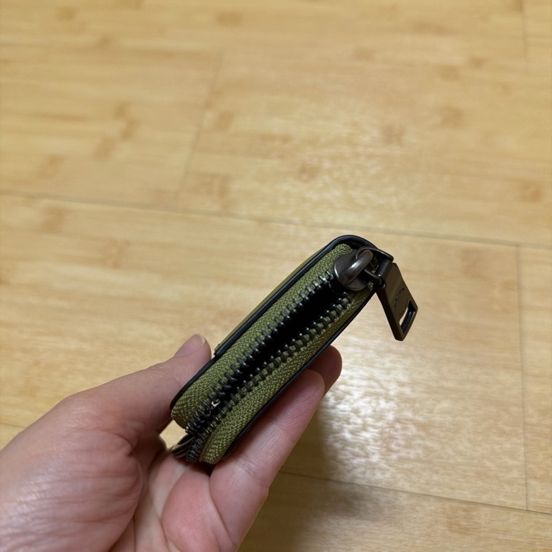 Coach 貓頭鷹L型橄欖綠皮革拉鍊零錢包/鑰匙包-3