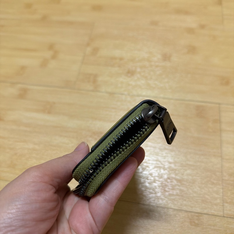 Coach 貓頭鷹L型橄欖綠皮革拉鍊零錢包/鑰匙包-8