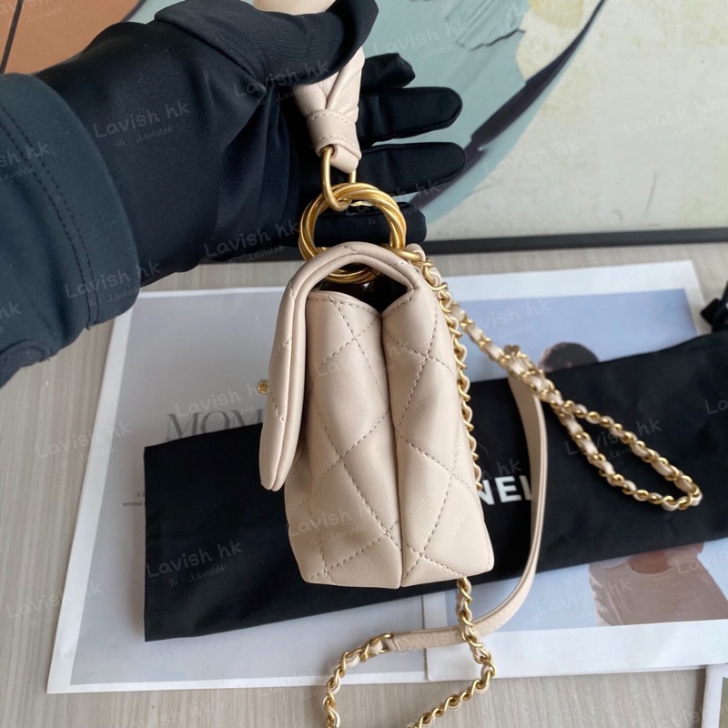 Chanel 菠蘿扣褶皺手柄coco handle 淡米色-4