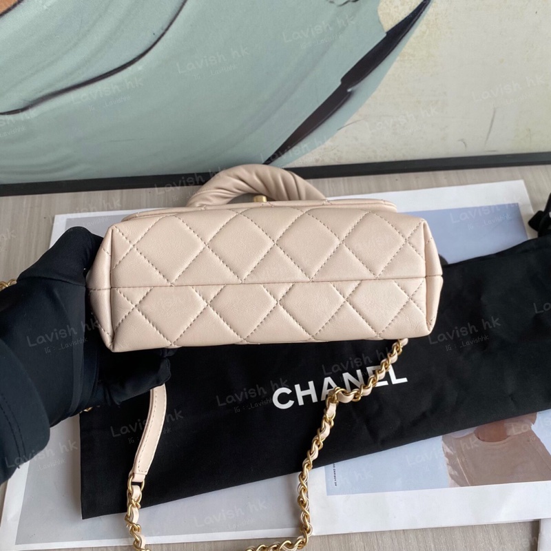 Chanel 菠蘿扣褶皺手柄coco handle 淡米色-5