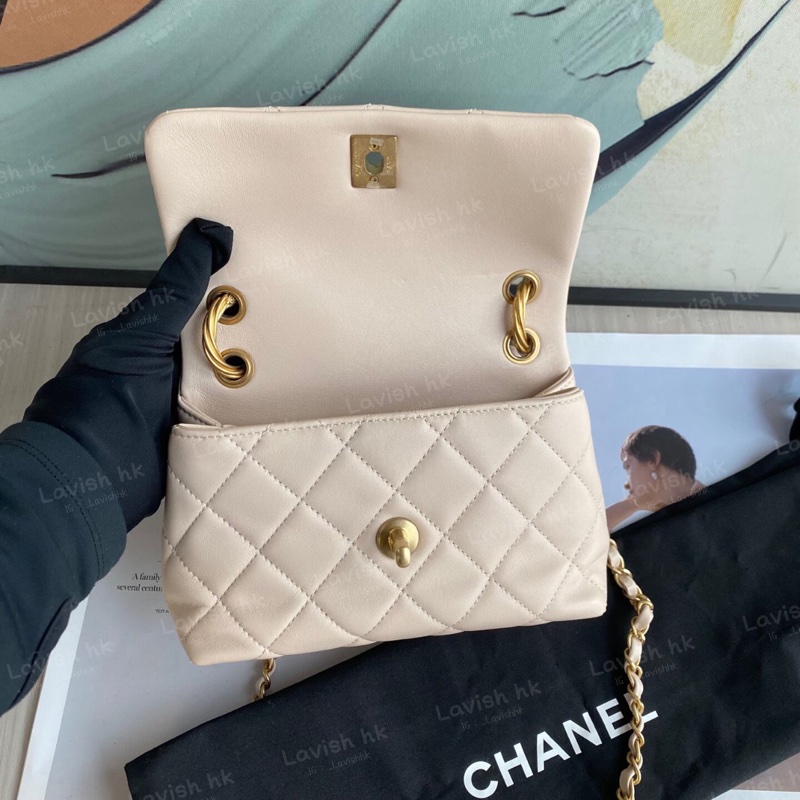 Chanel 菠蘿扣褶皺手柄coco handle 淡米色-8