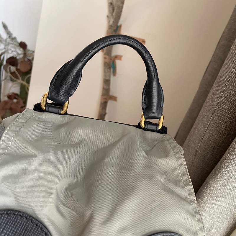 Burberry帆布尼龍後背包🎒 肩背包/後背包/旅行包/過夜包/水桶包/束口包 🎒側背/手提🎒正品🎒很新🆕🎒男女皆適-14