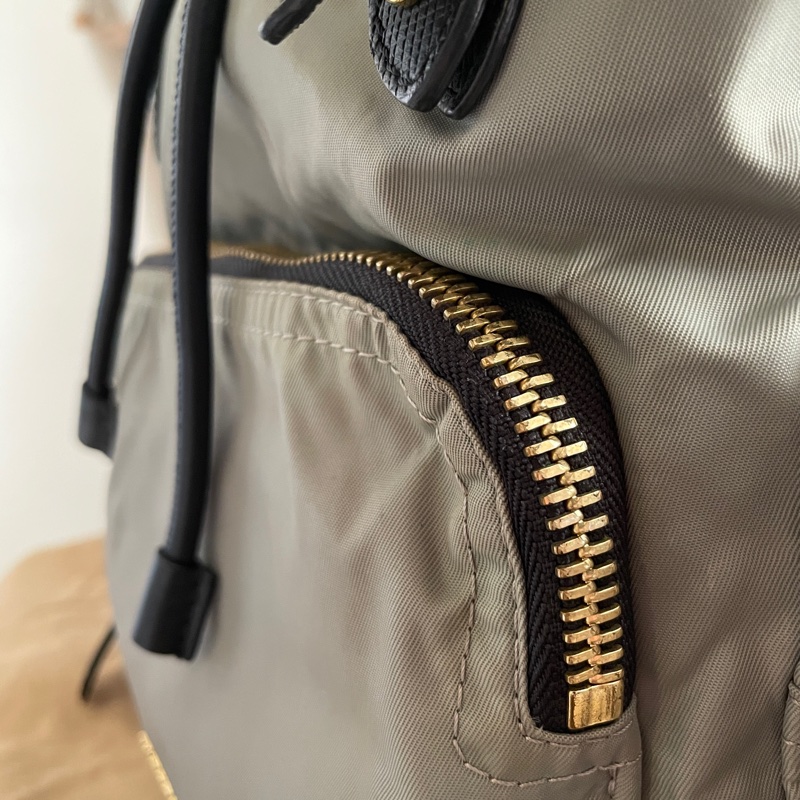 Burberry帆布尼龍後背包🎒 肩背包/後背包/旅行包/過夜包/水桶包/束口包 🎒側背/手提🎒正品🎒很新🆕🎒男女皆適-20