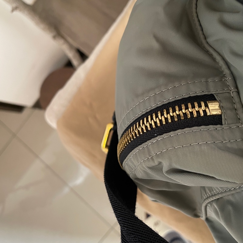 Burberry帆布尼龍後背包🎒 肩背包/後背包/旅行包/過夜包/水桶包/束口包 🎒側背/手提🎒正品🎒很新🆕🎒男女皆適-23