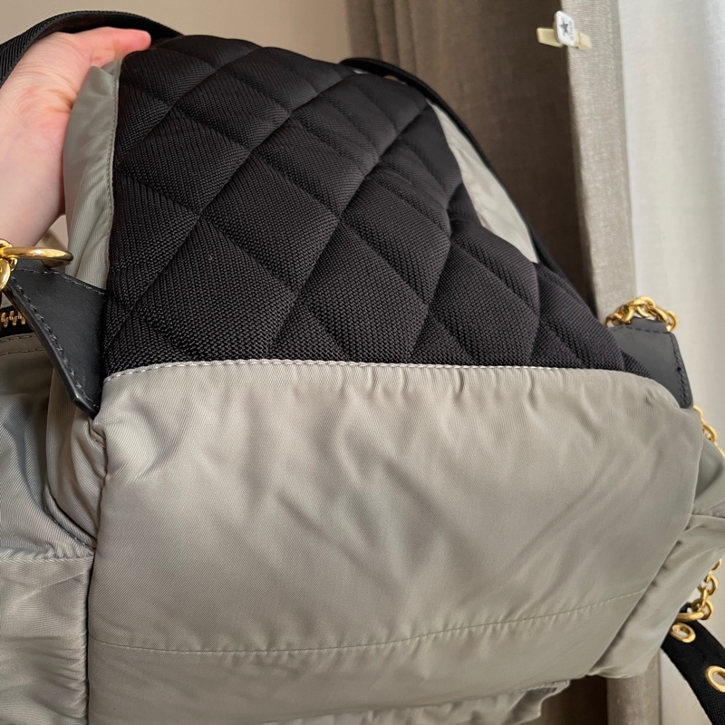 Burberry帆布尼龍後背包🎒 肩背包/後背包/旅行包/過夜包/水桶包/束口包 🎒側背/手提🎒正品🎒很新🆕🎒男女皆適-33