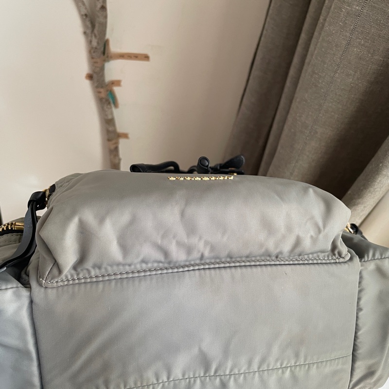 Burberry帆布尼龍後背包🎒 肩背包/後背包/旅行包/過夜包/水桶包/束口包 🎒側背/手提🎒正品🎒很新🆕🎒男女皆適-34