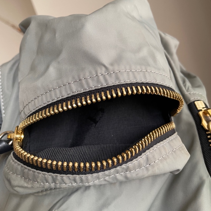 Burberry帆布尼龍後背包🎒 肩背包/後背包/旅行包/過夜包/水桶包/束口包 🎒側背/手提🎒正品🎒很新🆕🎒男女皆適-46