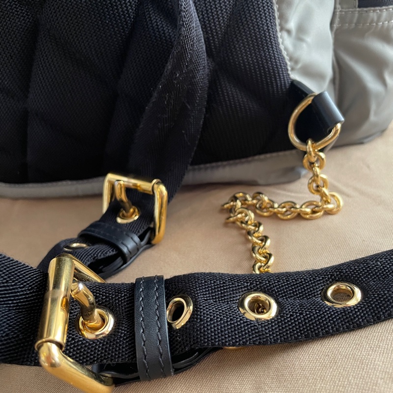 Burberry帆布尼龍後背包🎒 肩背包/後背包/旅行包/過夜包/水桶包/束口包 🎒側背/手提🎒正品🎒很新🆕🎒男女皆適-48