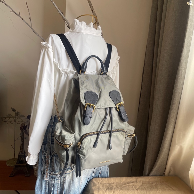 Burberry帆布尼龍後背包🎒 肩背包/後背包/旅行包/過夜包/水桶包/束口包 🎒側背/手提🎒正品🎒很新🆕🎒男女皆適-81
