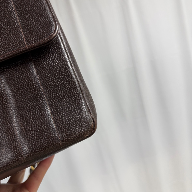 Chanel 中古 大CC 貝嫂Jumbo 巧克力 魚子醬 大金扣 豎紋-7