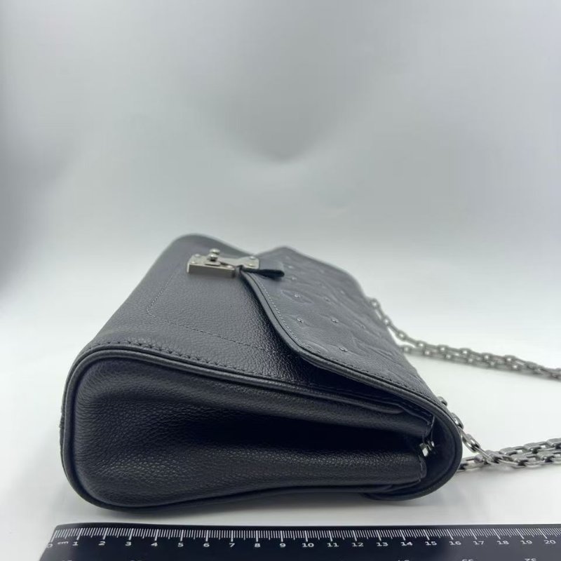 路易威登 Saint Germain PM 系列黑色鍊條包-6