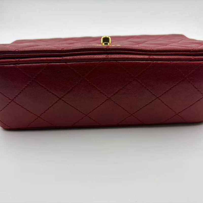 香奈兒 Classic Flap 系列 菱格紋鍊條包-11