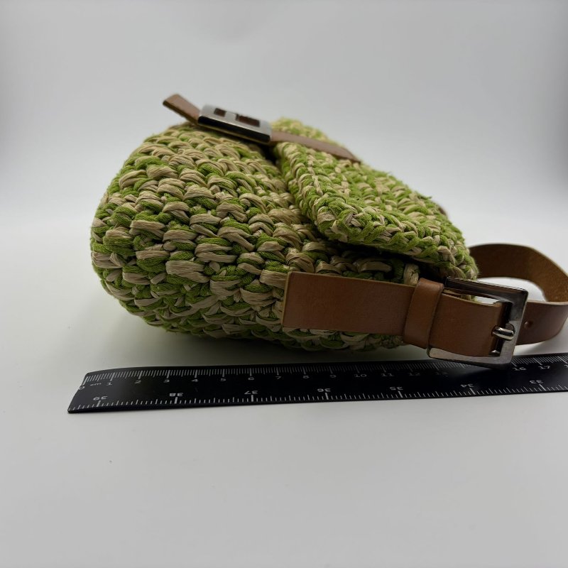 芬迪 Baguette 腋下包-5