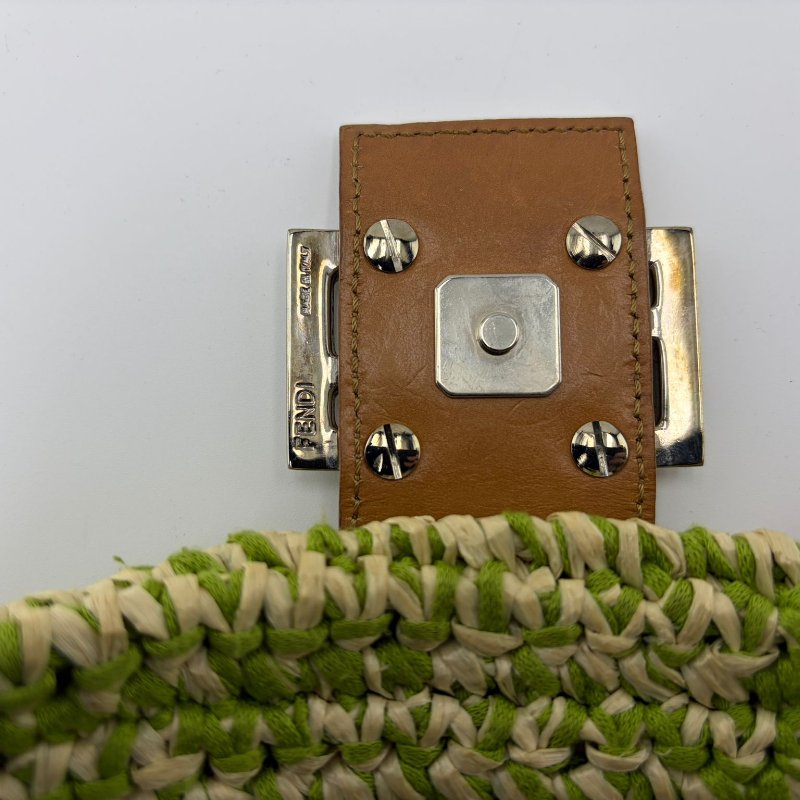 芬迪 Baguette 腋下包-16