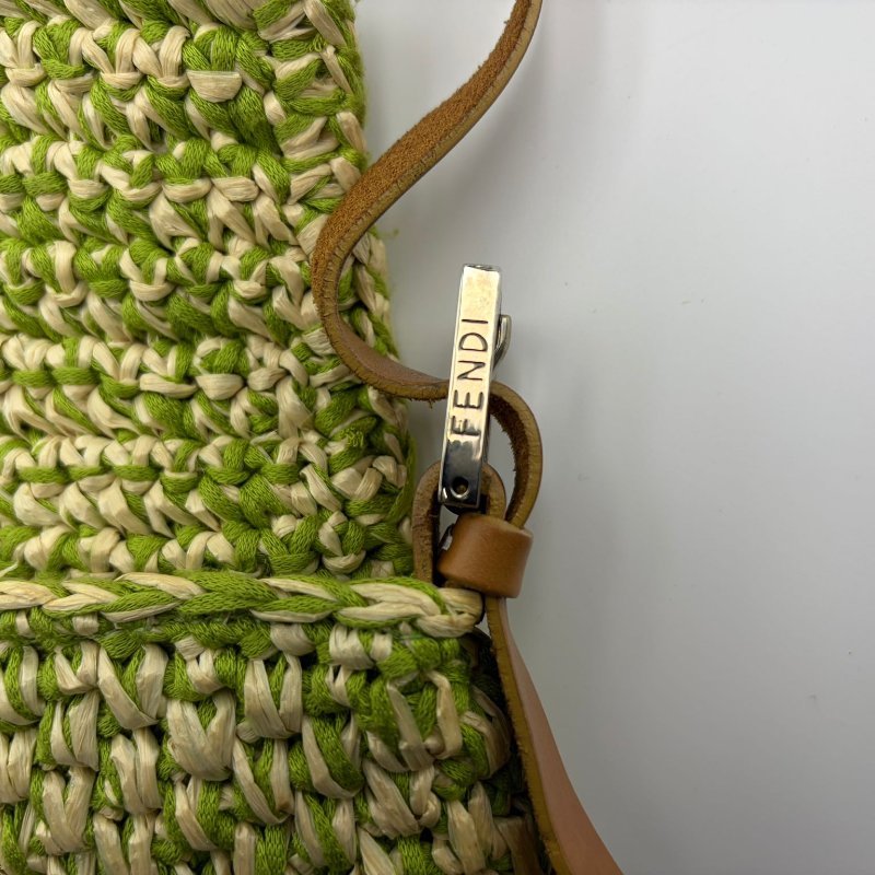 芬迪 Baguette 腋下包-17